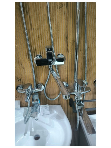 Душевой смеситель Uovo A1063